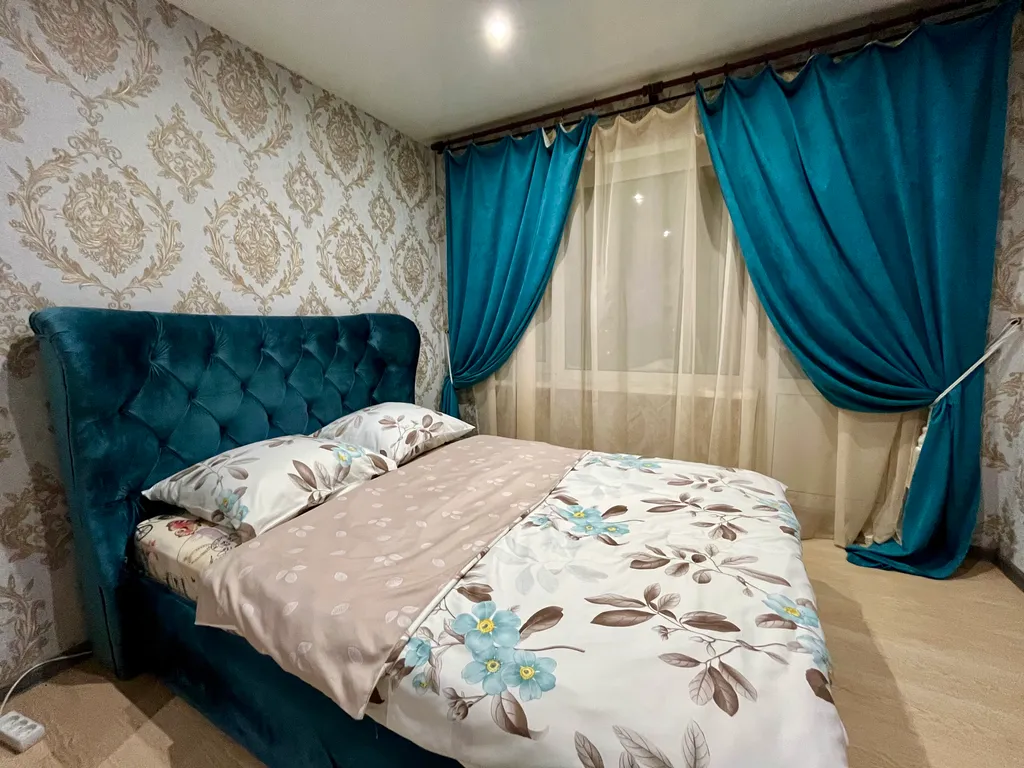 Тёплая и уютная квартира — аренда посуточно в Березники