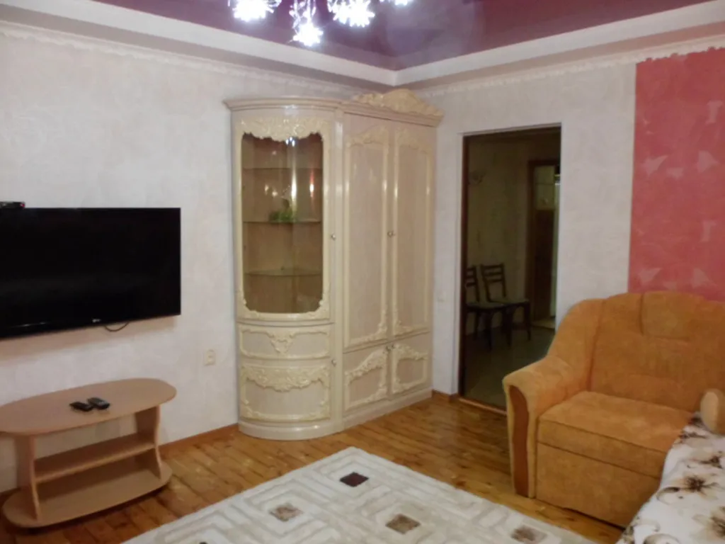 Коттедж с отдельным входом и двориком