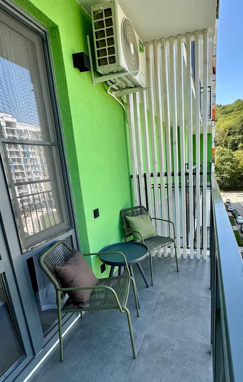 Современная студия с новым ремонтом