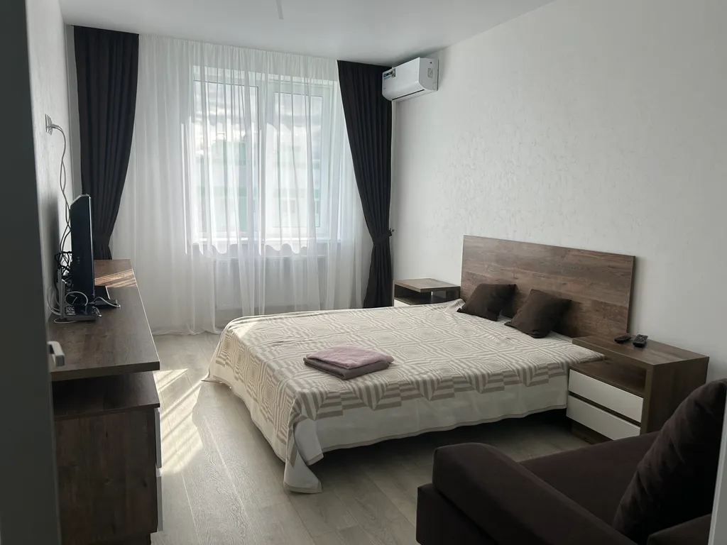 Современная квартира рядом с набережной