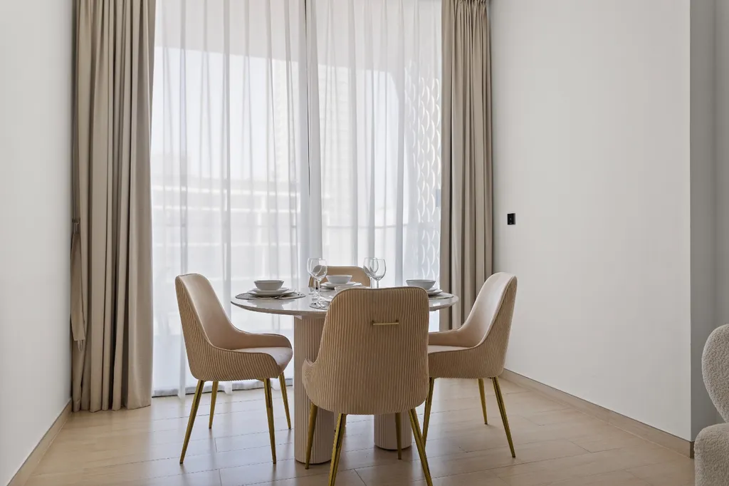 Стильные семейные апартаменты в современном доме