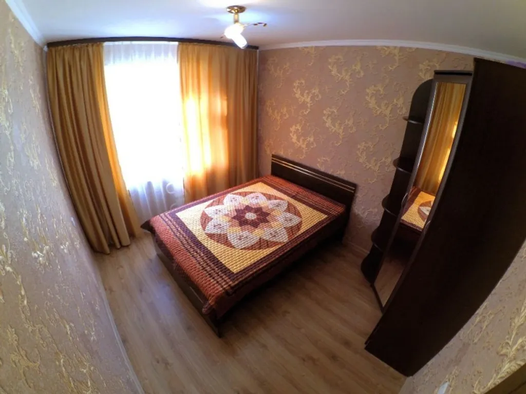 Квартира 3-комнатная Квартира — Казань