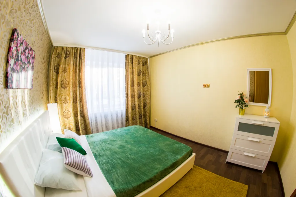 Квартира Уютная квартира с подсветкой рядом с парком — Омск