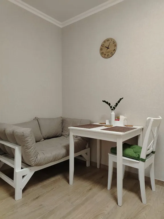 Новая студия у Колоннады