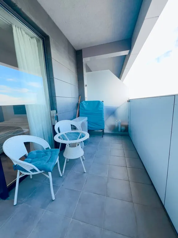 Alliance Palace, вид на старый город, море и горы