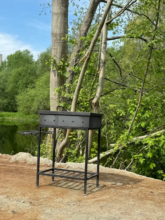 Глемпинг у реки