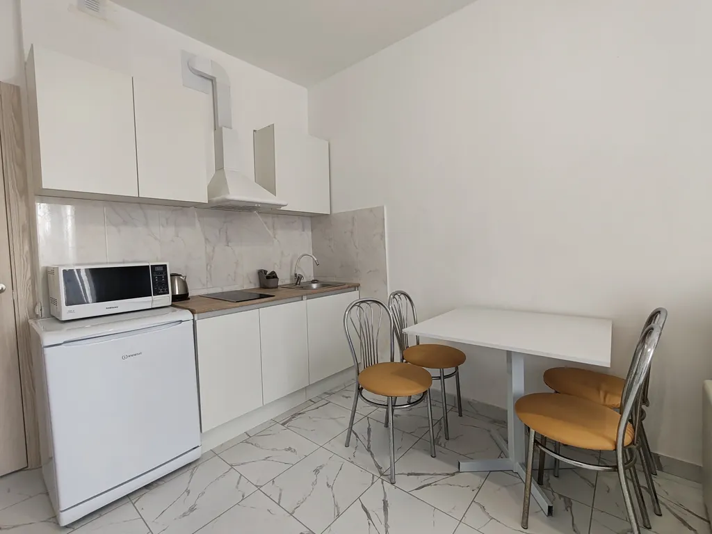 Znsrent Металлургов 106