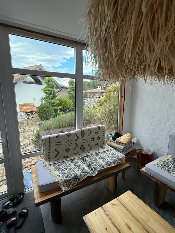 Вилла с панорамной баней и бассейном