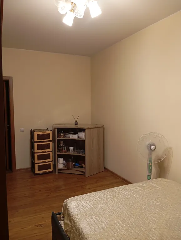 Комната с балконом рядом с метро