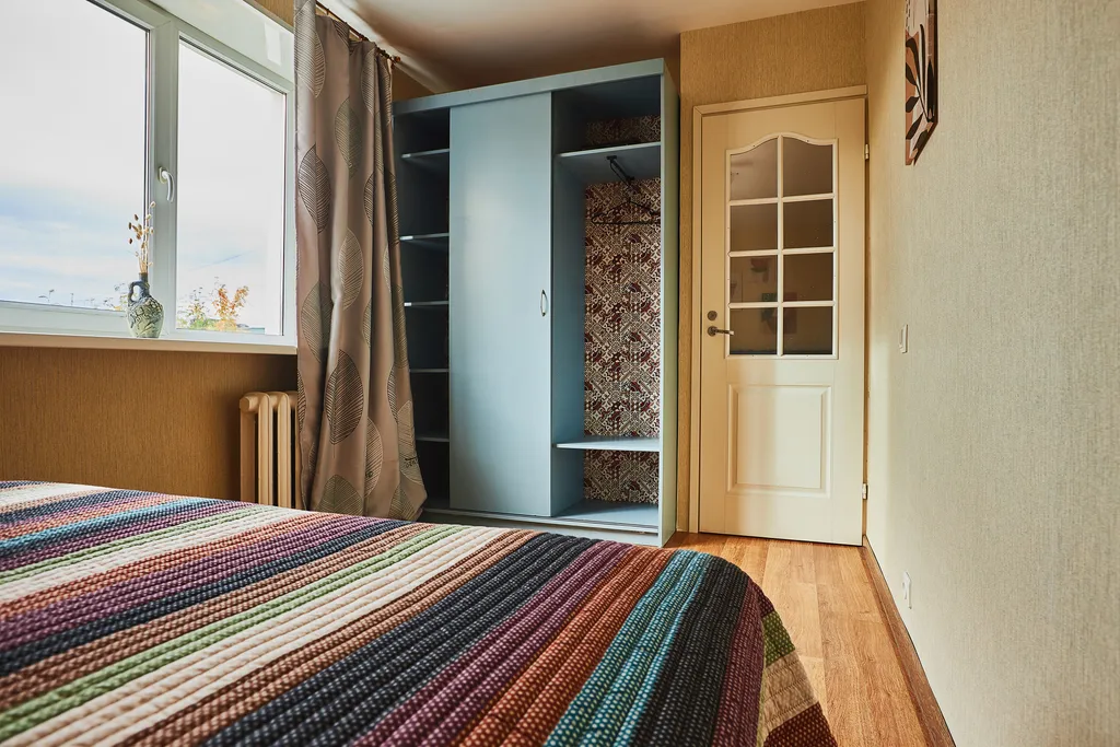 Ваш Рантье на Ленина 26 возле Театра кукол