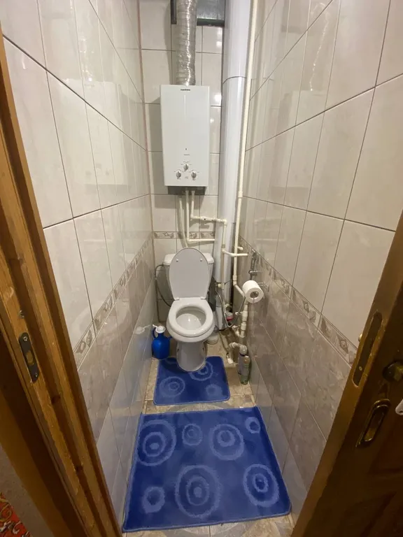 Квартира находится в центре посёлка Дубки