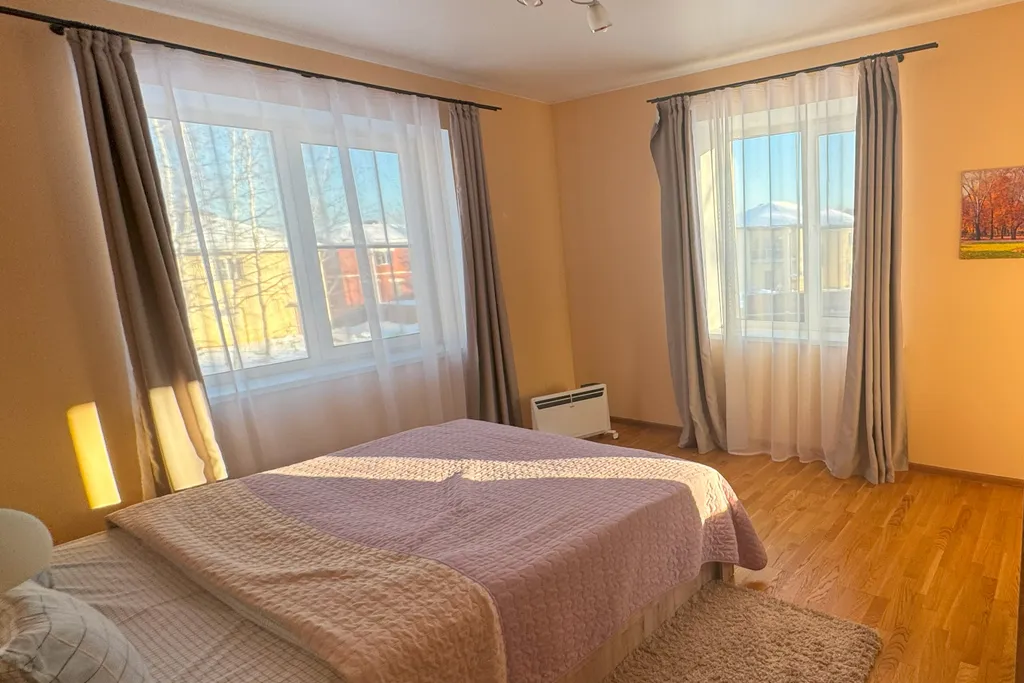 Коттедж Коттедж у леса с бассейном — Белоозёрский