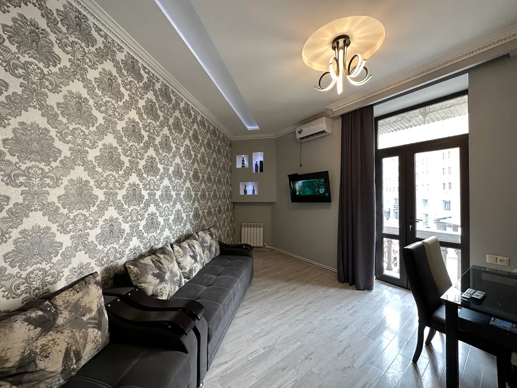 Уютная квартира с евро-ремонтом в центре город — аренда посуточно в Ереван