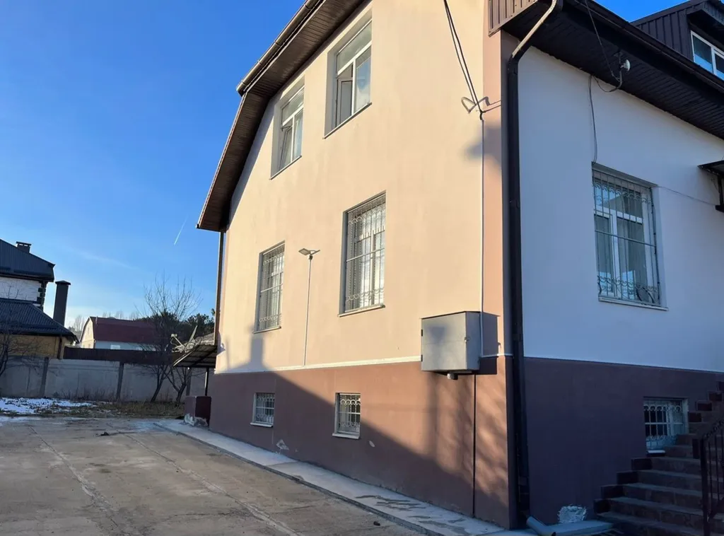 Два этажа с отдельным входом в уютном доме в ущелье рядом с озером