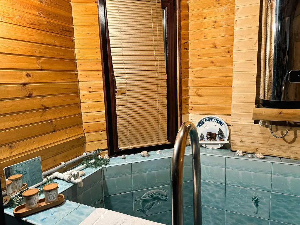 Коттедж у реки с баней