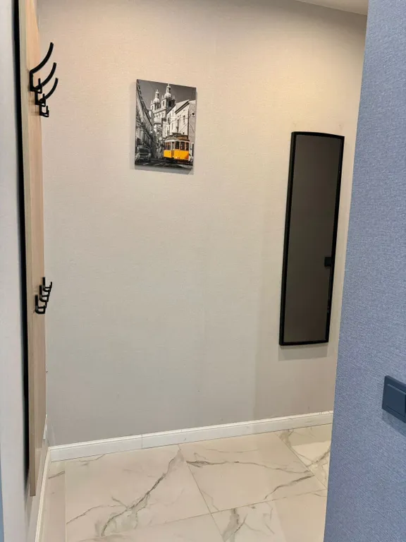 Светлая-уютная квартира в центре города с видом на сквер