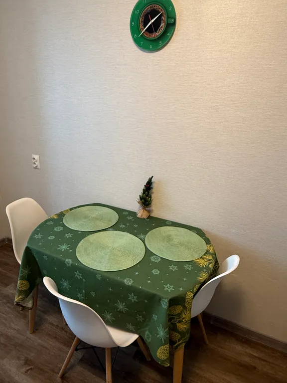 Уютная квартира с горячей водой круглый год и отоплением