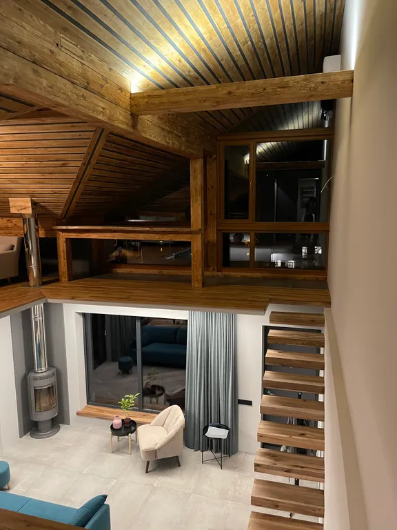 4-комнатная Квартира