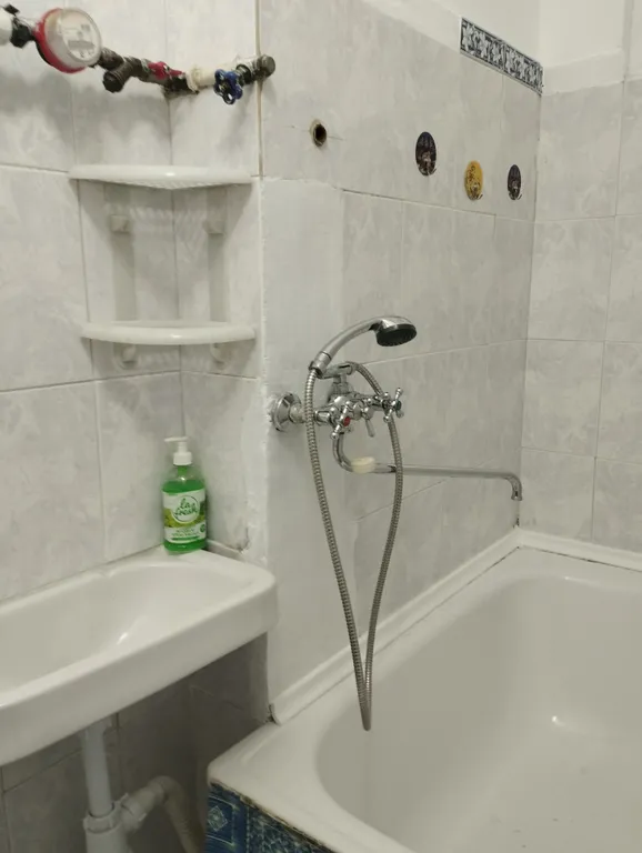 Двухкомнатная квартира в тихом районе