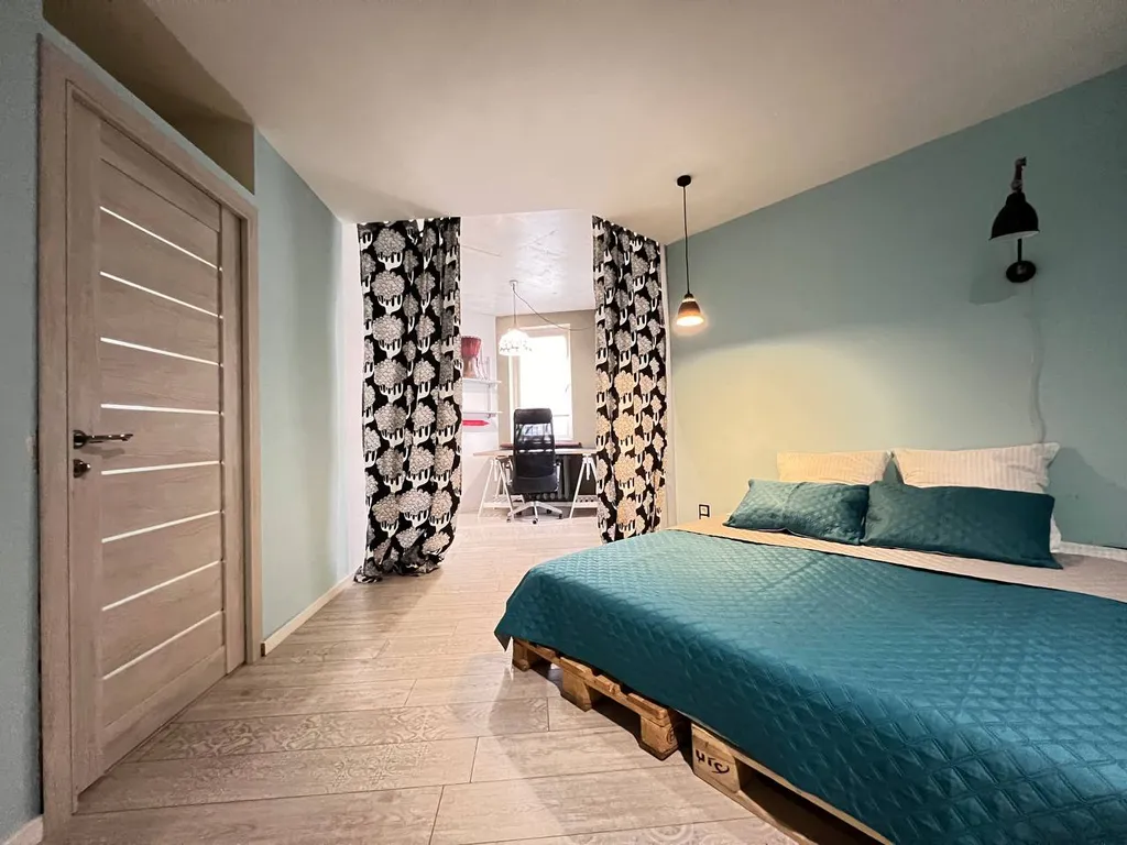 Трехкомнатная с оригинальным дизайнерским ремонтом ЦЕНТР