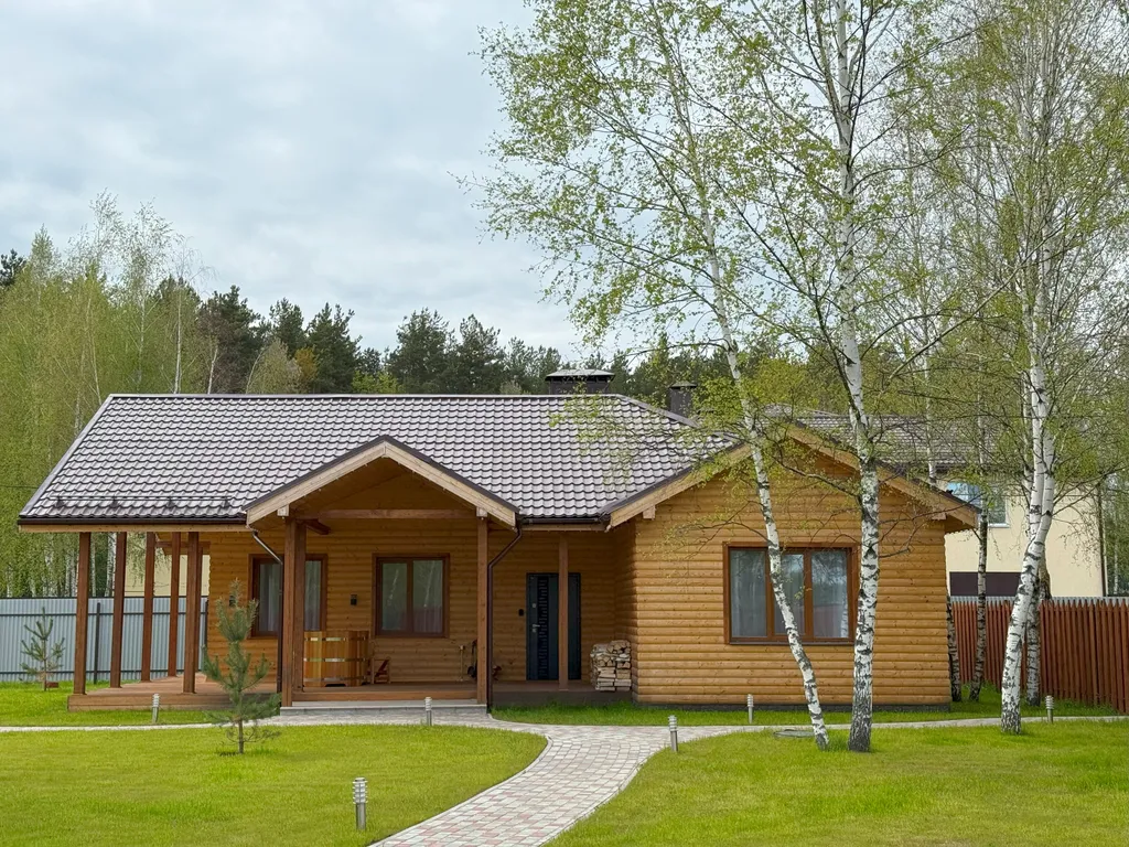 Новый уютный дом с баней у леса