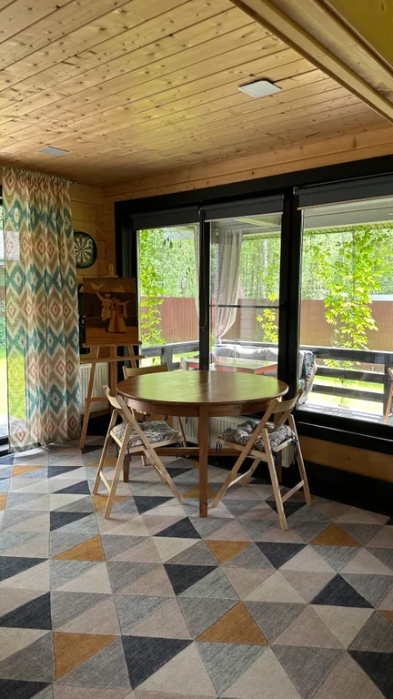 Просторный коттедж в окружении леса – идеальное место для отдыха