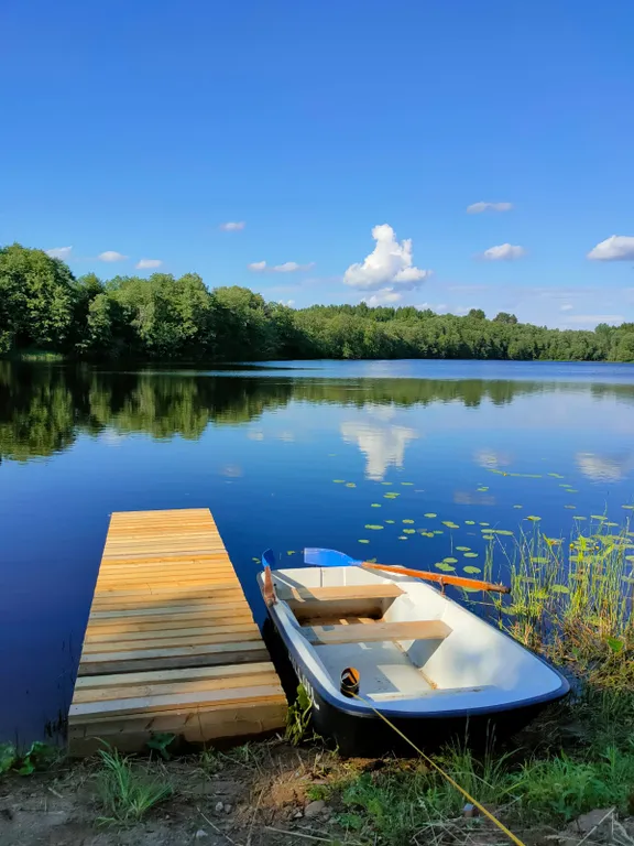 Twin house на берегу озера