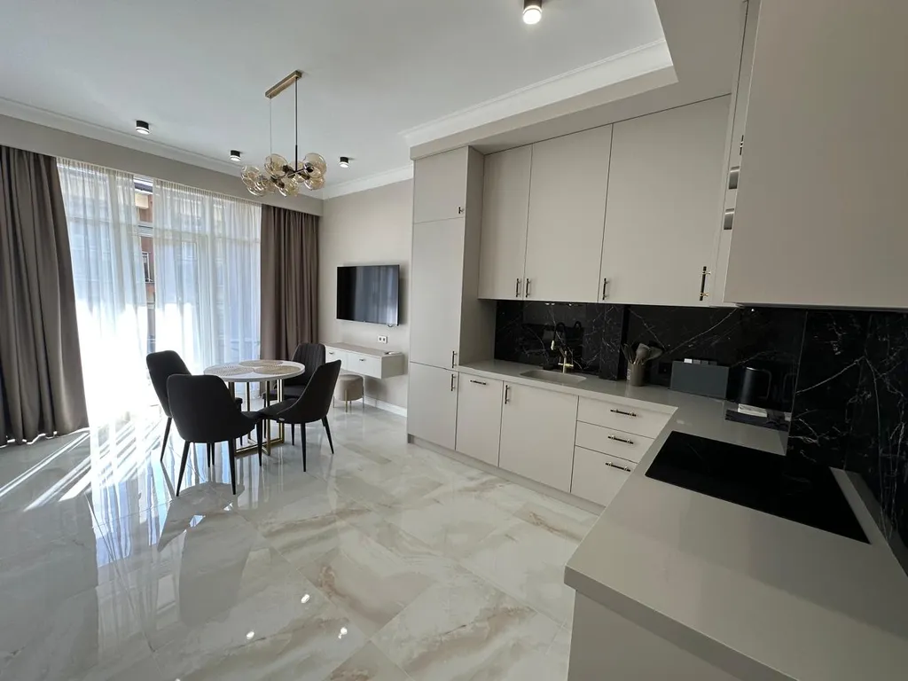 Красивые апартаменты на 1-й береговой линии