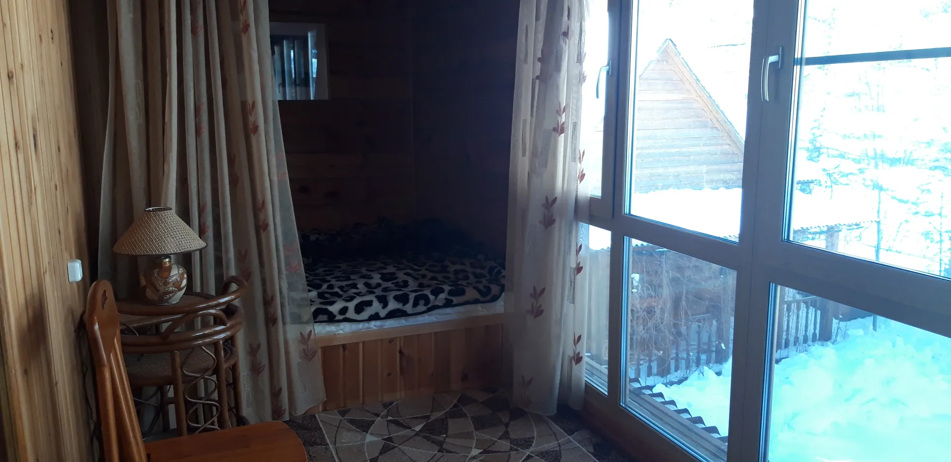 Спальная с панорамным видом на р.Катунь