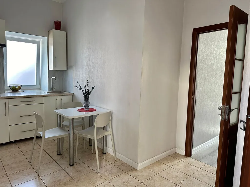 Уютная квартира с двориком, рядом с песчаным пляжем