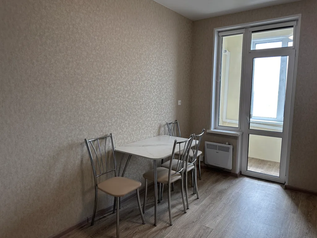 Современная однокомнатная квартира с видом на море