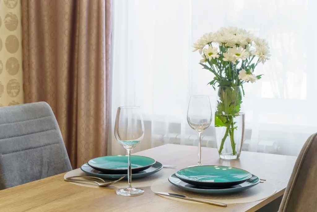 Good Night на Гумилёва 4