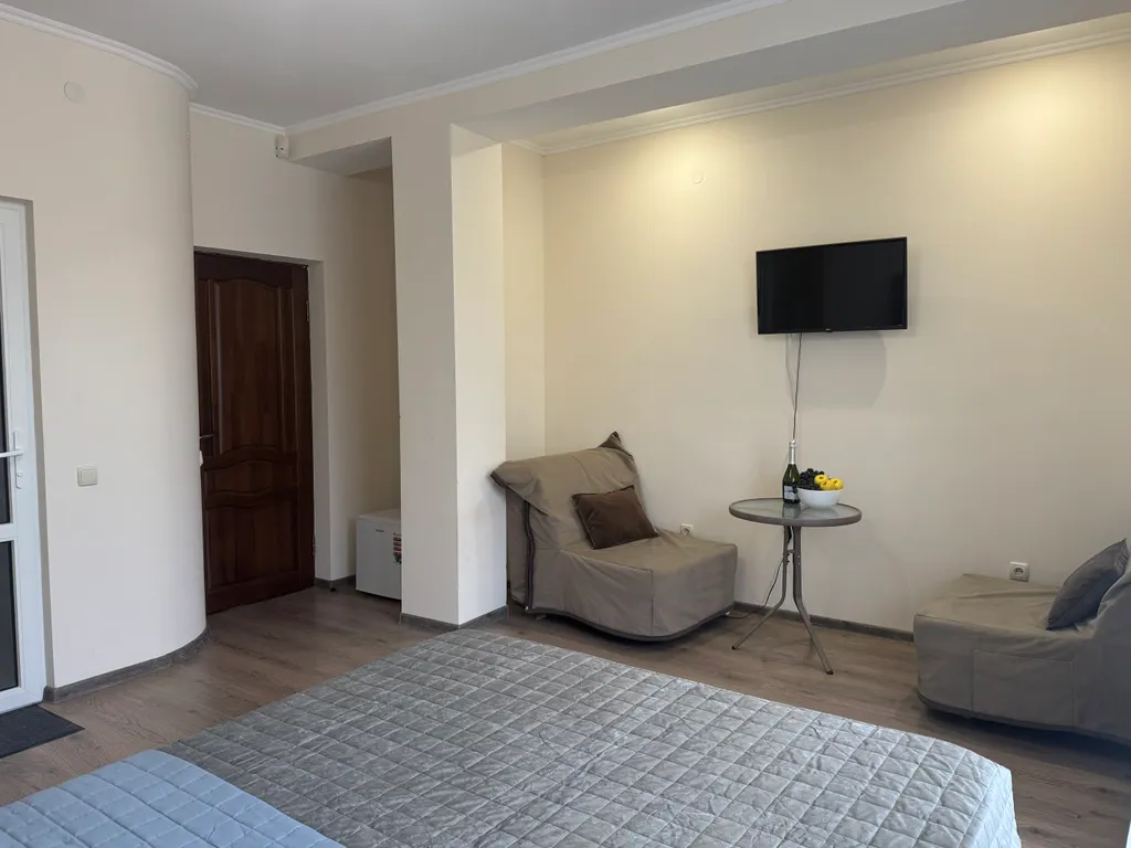 Четырёхместная с балконом комната - комфорт