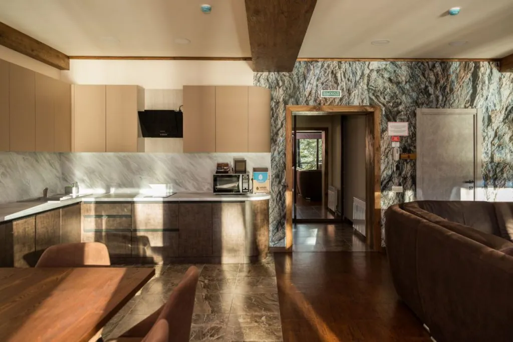 4-комнатный Дом