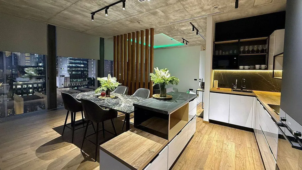 Угловой апартамент с Кинотеатром и Sony PSP