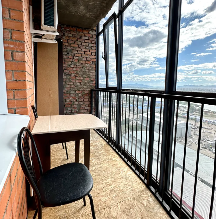 Студия в центре с видом на реку, без оплаты за финальную уборку