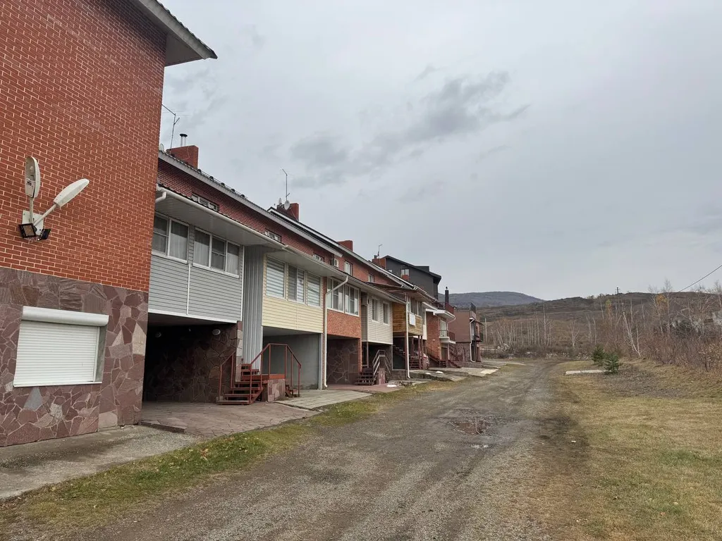 4-комнатный таунхаус на Банном рядом с ГЛЦ