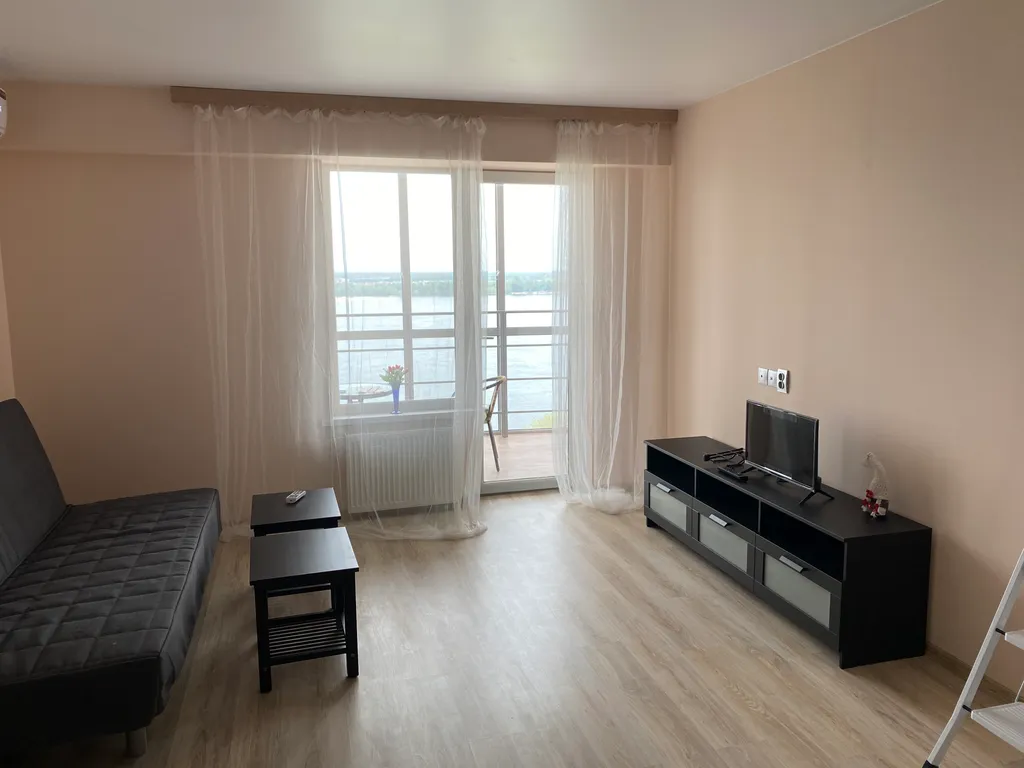 Новый высотный дом рядом с домом Павлова