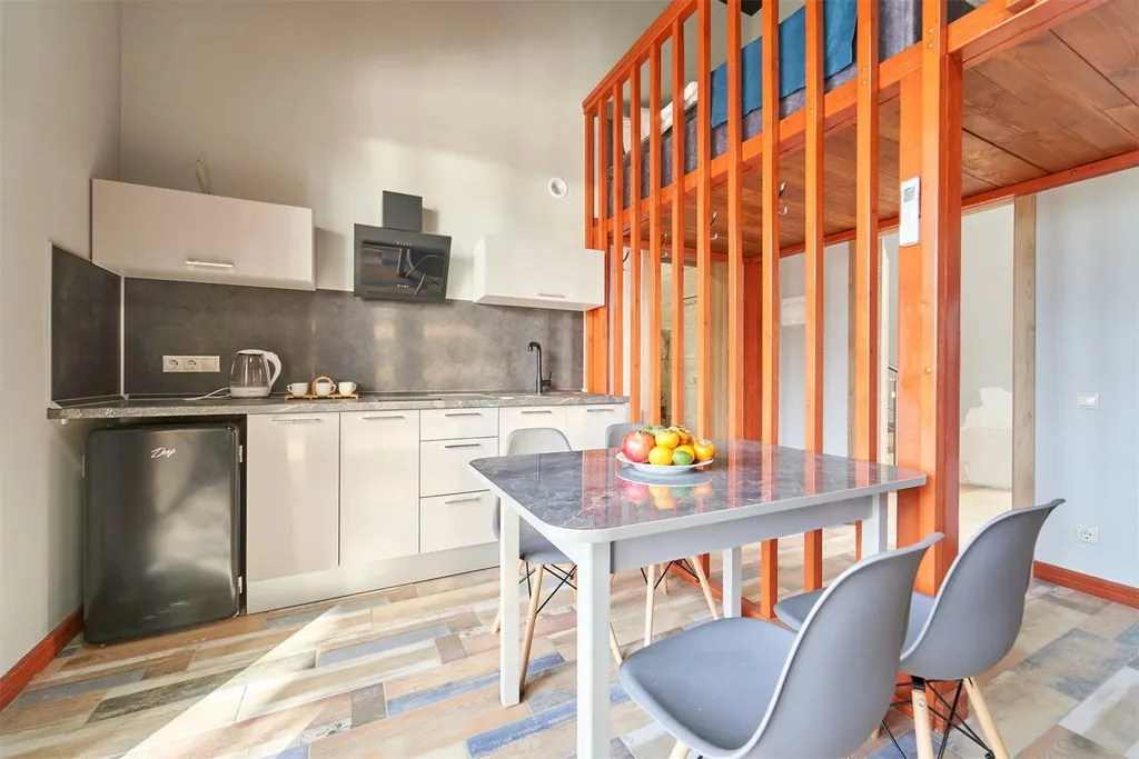 Квартира Двухуровневые апартаменты с выходом на теплый бассейн — Адлер