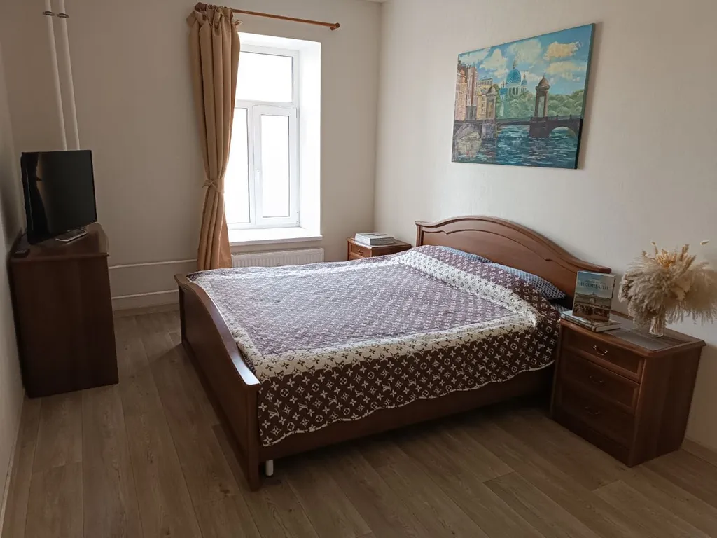 Евродвушка рядом с Троицким собором