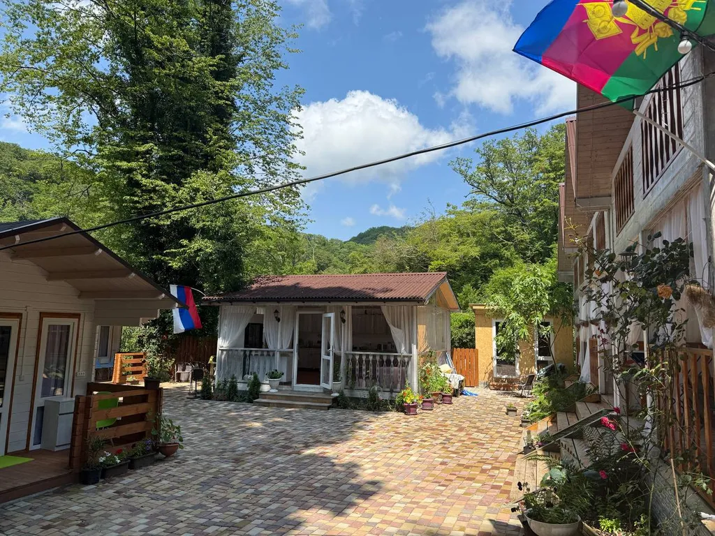 Коттедж "Лесные домики"в горах у моря