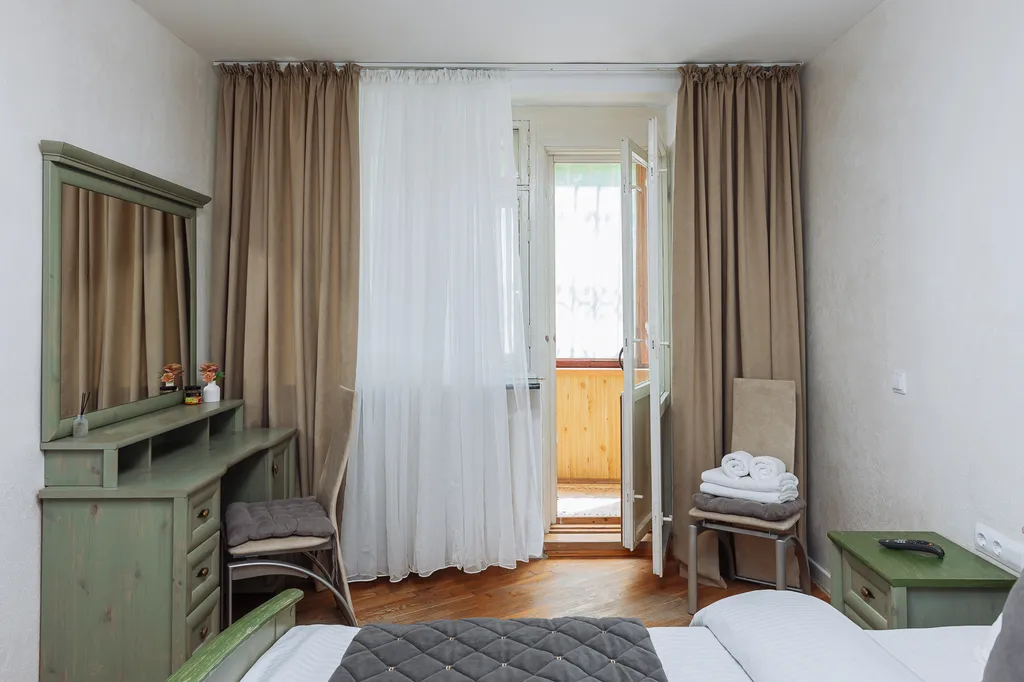 Рядом с Верхним озером и Музеем янтаря