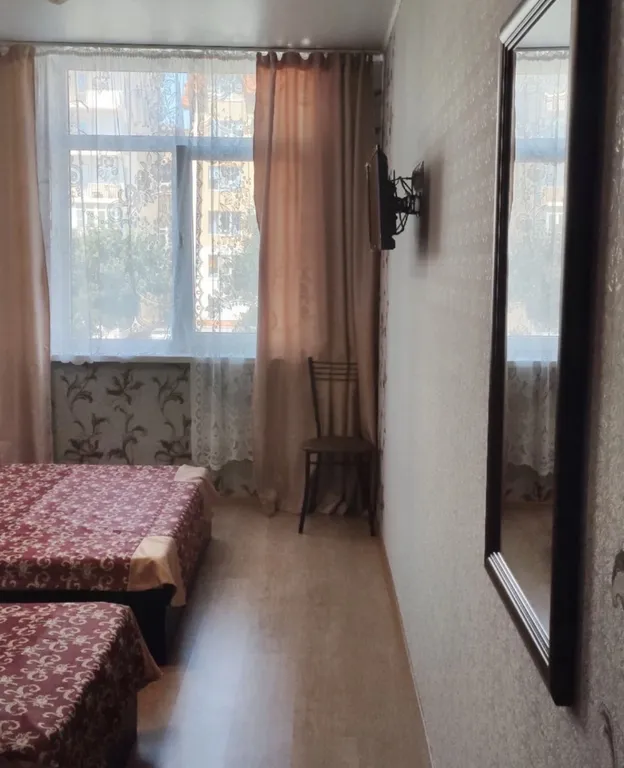 Квартира Квартира Трехместный семейный номер с санузлом — Геленджик
