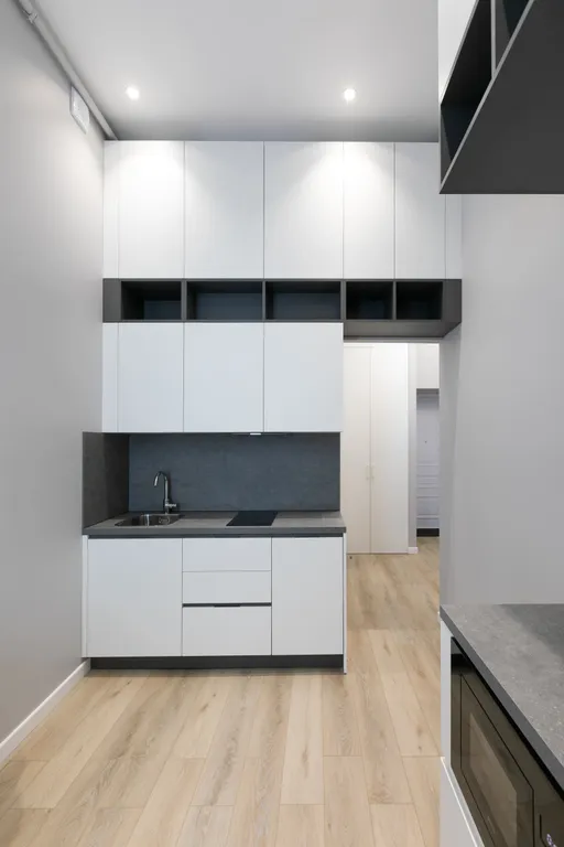 Вид на Неву, новый ремонт