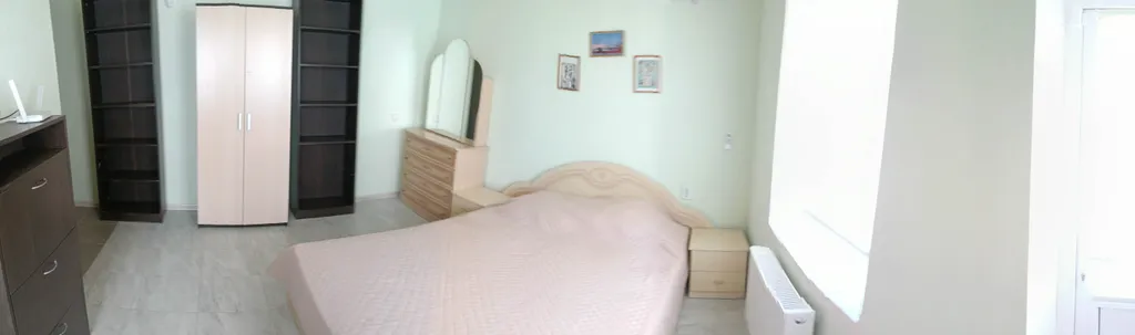 Комната 20м2 +кухня 10м2 в доме у моря