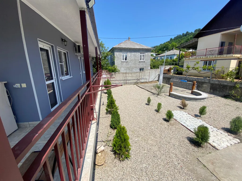 Эконом трехместный