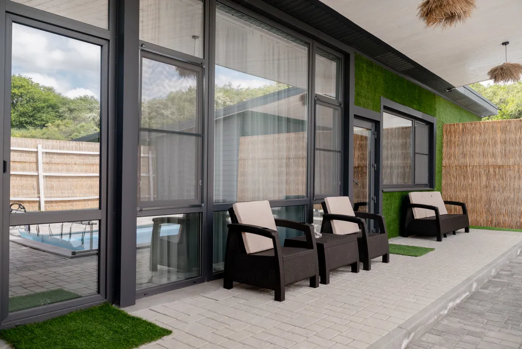 Премиальный домик с бассейном "Джуца Люкс"