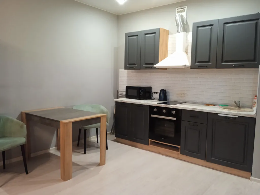 Уютная, комфортная квартира в районе с развитой инфраструктурой.