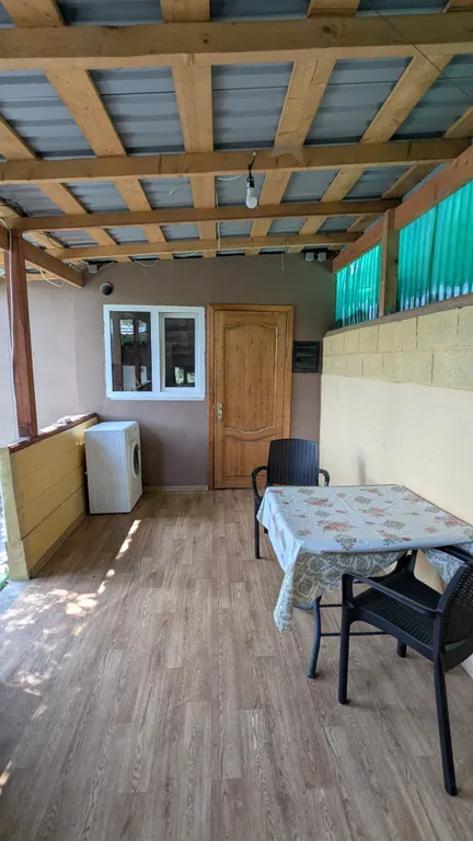 Дом рядом с парковой зоной