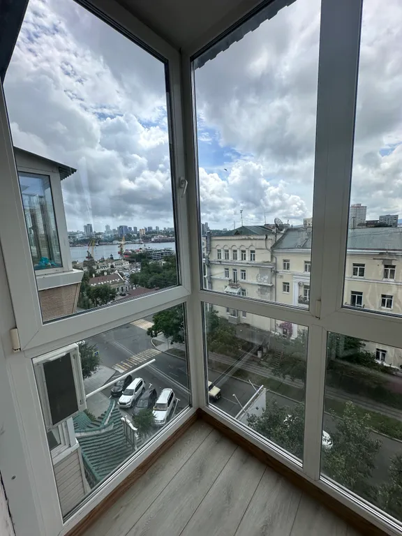 Квартира Квартира Шикарная студия с видом на мост — Владивосток